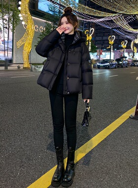 小个子黑色短款羽绒服女冬季2025年新款拼接90白鸭绒加厚保暖外套