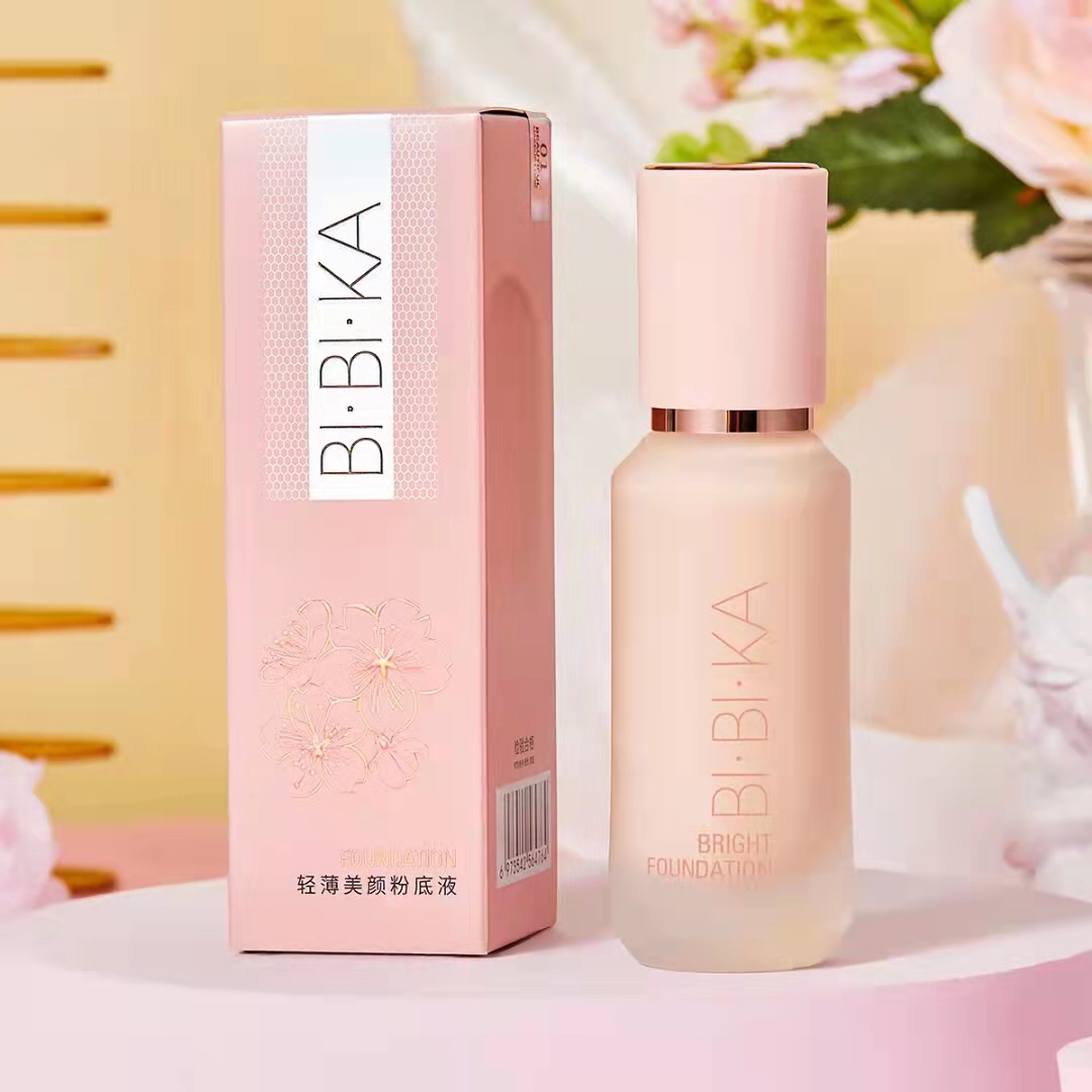 比比卡轻薄祼妆粉底控油遮瑕保湿