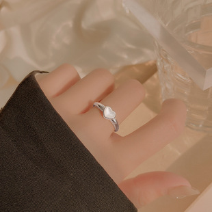 饰尚e族白色月光石爱心戒指女简约气质百搭精致开口指环网红个性