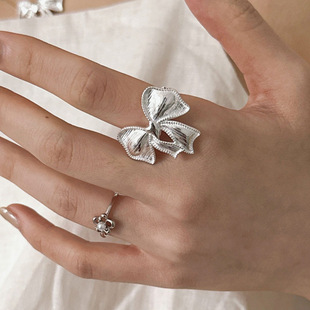 饰尚e族夸张蝴蝶结戒指女几何立体褶皱个性S925镀银开口指环百搭