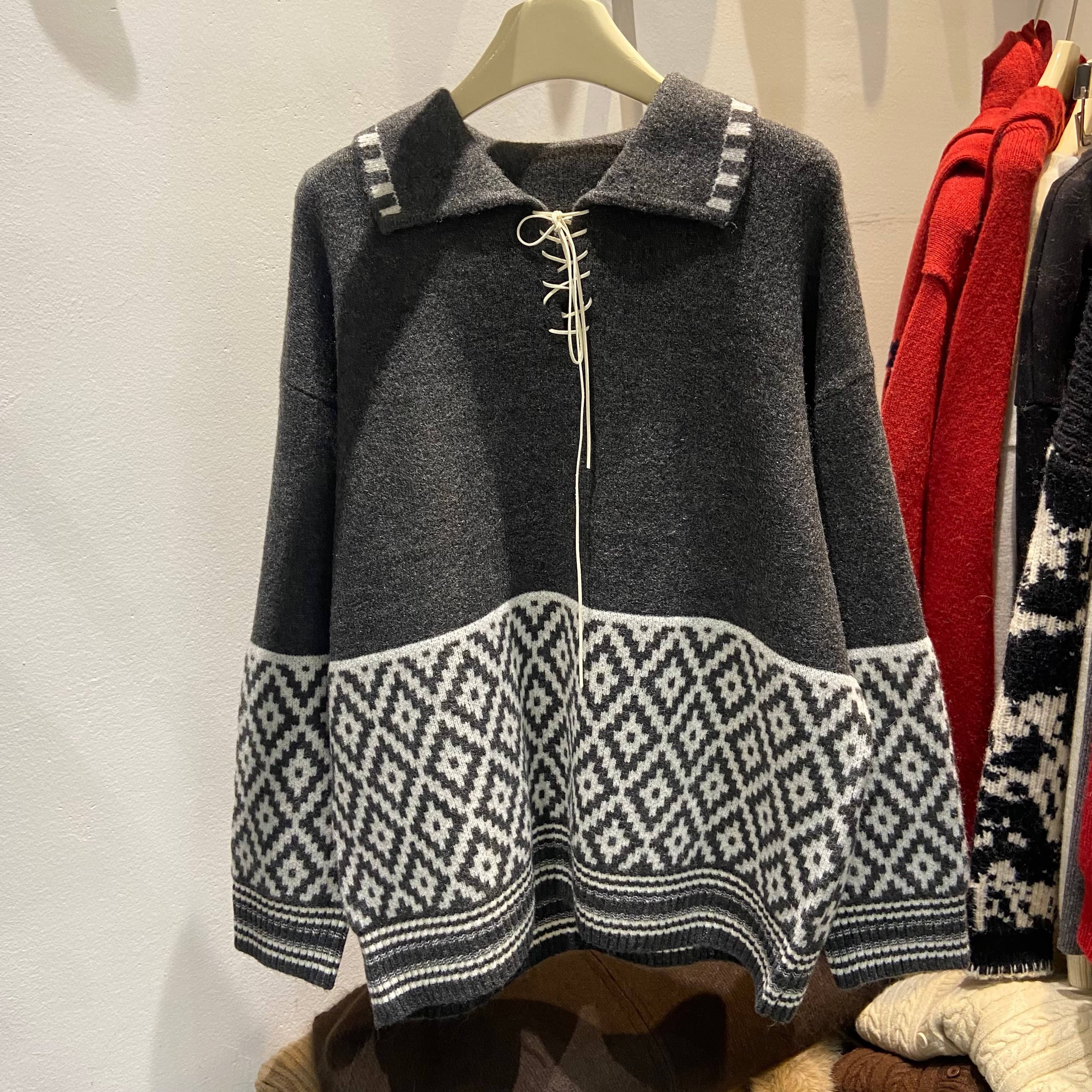 翻领菱形格绑带中长款毛衣针织衫