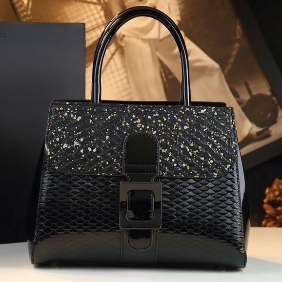 真皮包包女2025新款斜挎包大容量时尚百搭鳄鱼纹中年妈妈包手提包