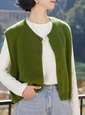 韩系短款外搭马甲外套上衣叠穿绿色超好看小个子马夹无袖毛衣开衫