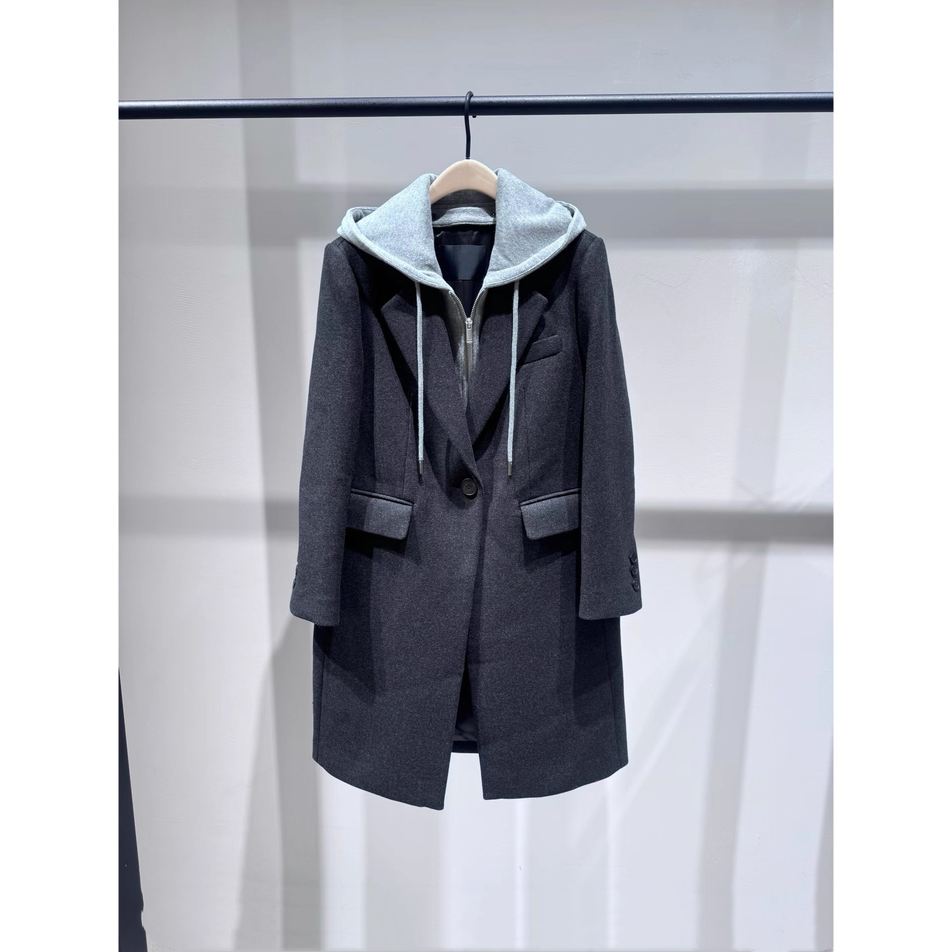 商场同款摩MO家正品2025冬新连帽假两件毛呢大衣外套女MBE4OVC025