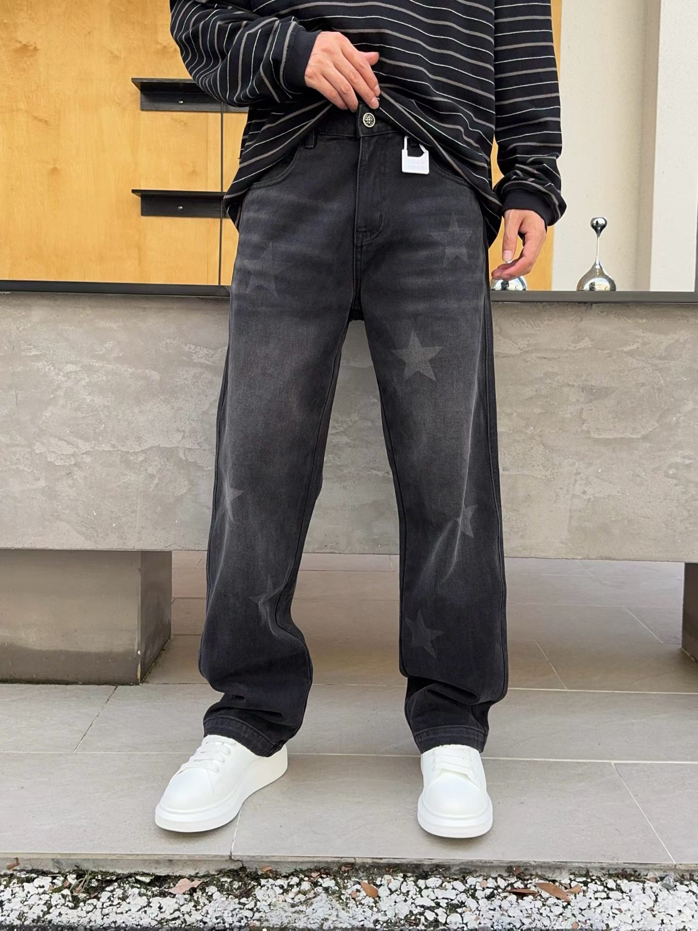 T26秋季新款男士温州欧版宽松直筒潮刺绣印花弹力深灰色长牛仔裤