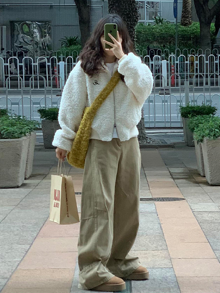 韩系白色摇粒绒羊羔毛外套女秋秋2025新款加绒加厚短款高级感上衣