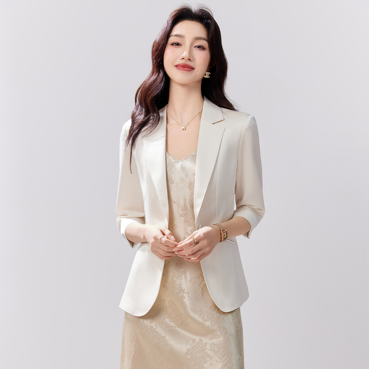 醋酸高级感西装外套女七分袖薄款2026夏季通勤气质搭配连衣裙套装