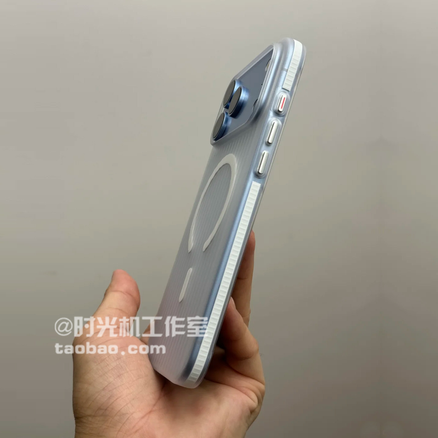 适用iPhone18Promax防滑边磁吸壳