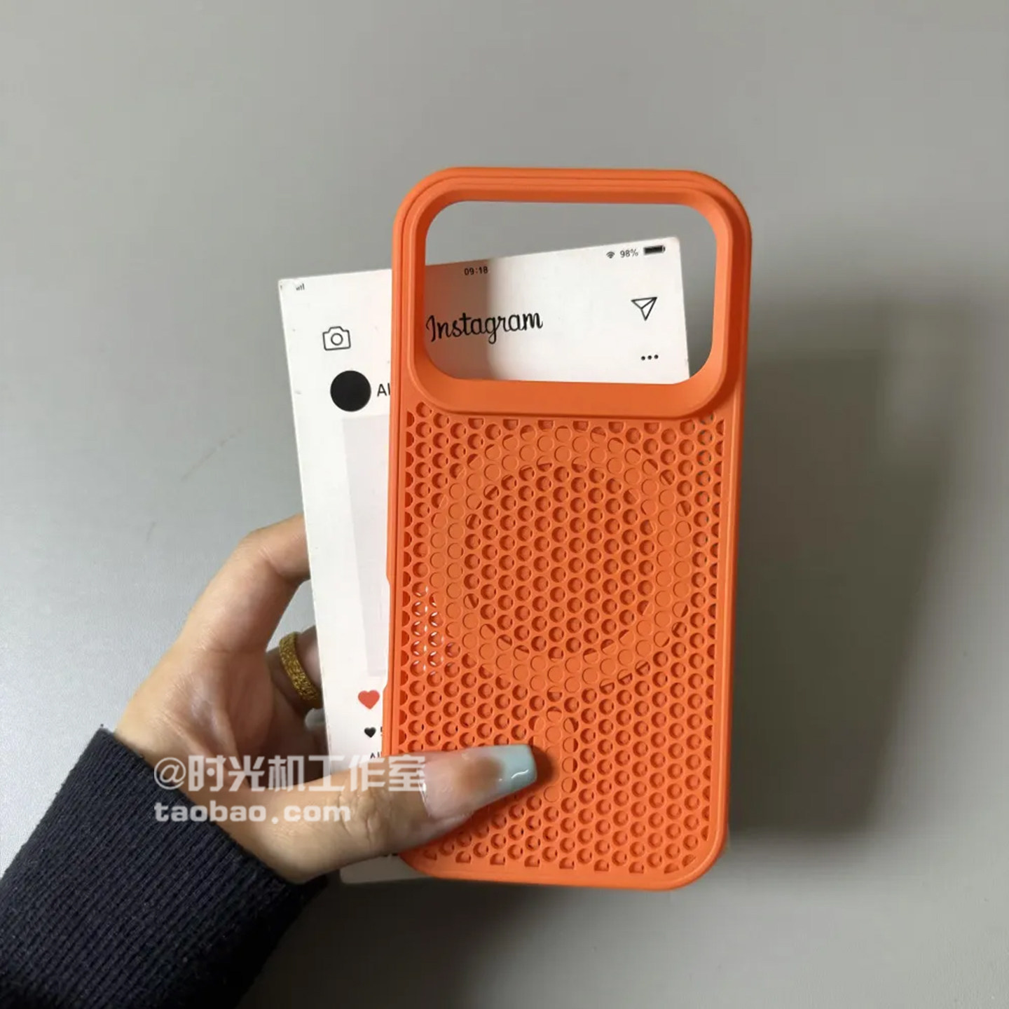 适用iPhone17Pro散热蜂巢磁吸壳