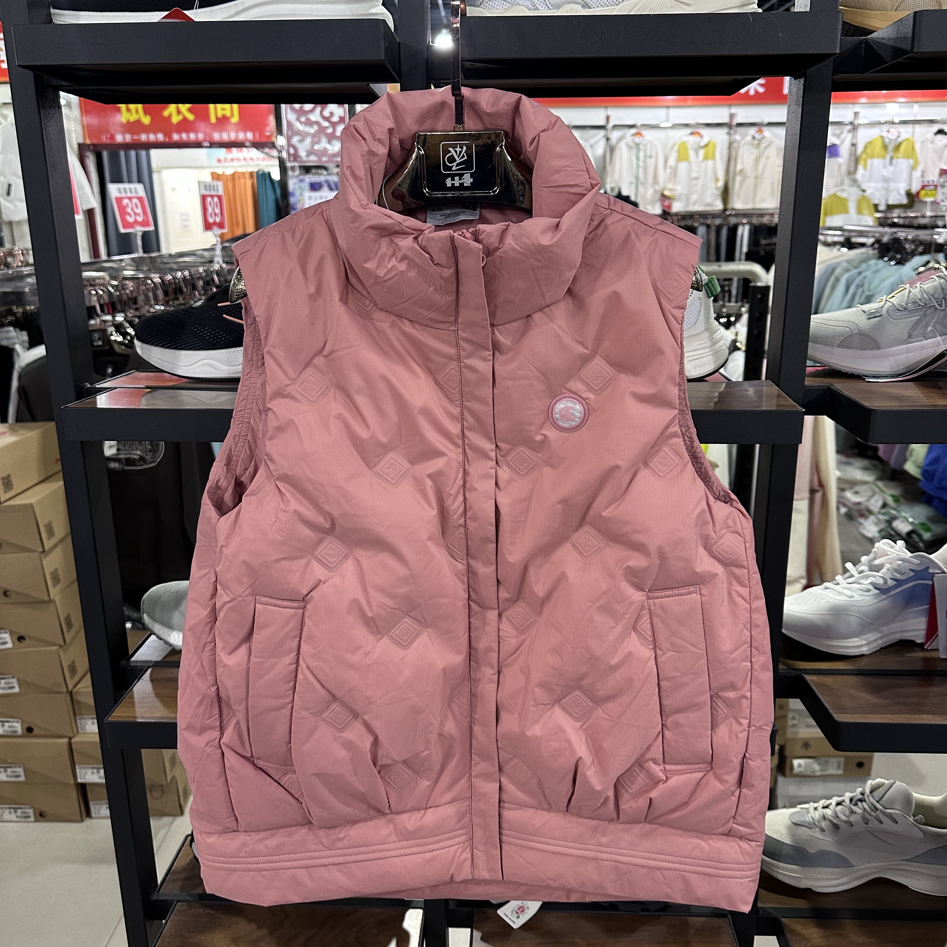 乔丹正品女梭织羽绒马甲休闲时尚宽松版保暖无袖坎肩GMD12233510