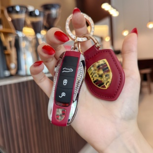 专用于 保时捷卡宴钥匙壳718Macan911帕拉梅拉Taycan女金属镶钻壳