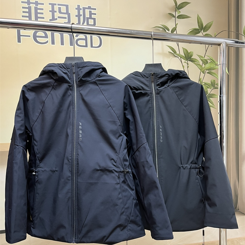 菲玛掂冬季连帽棉服女冲锋衣外套