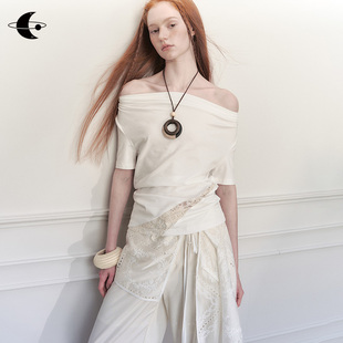 显瘦短袖 设计感一字肩掐腰上衣女夏修身 T恤 镂空叠影 创世纪元