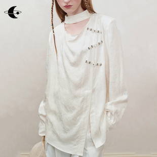 创世纪元 新中式国风独特串珠盘扣衬衫慵懒宽松V领白色长袖上衣女
