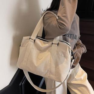 短途旅行包包女2025新款大容量运动健身手提包男登机包单肩斜挎包