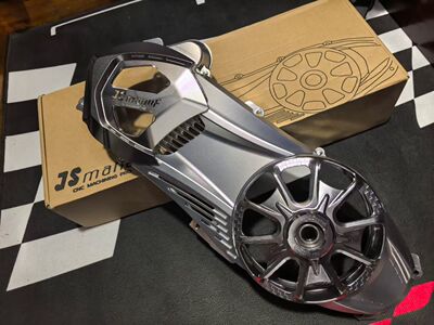 vespa春天冲刺150 gts300 gtv6日改装js传动盖cnc镂空发动机盖