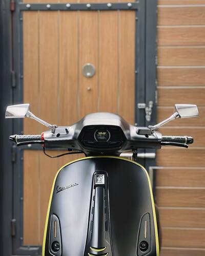 vespa春天冲刺150 gts300 gtv6日改装台湾后视镜高端后视镜