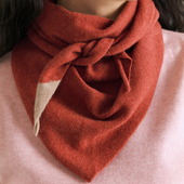 SIOICIKI TRIA系列彩色多色三角巾披肩100%山羊绒冬季 亲肤搭配