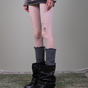 蝴蝶结丝袜搭配堆堆针织袜套 秋冬复古时髦穿搭 西岭 低饱和