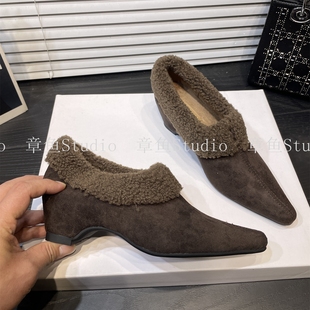 一脚蹬灰色毛毛鞋女冬季内增高加绒尖头单鞋2025新款坡跟保暖棉鞋
