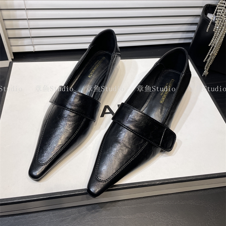 魔术贴低跟尖头单鞋女小皮鞋