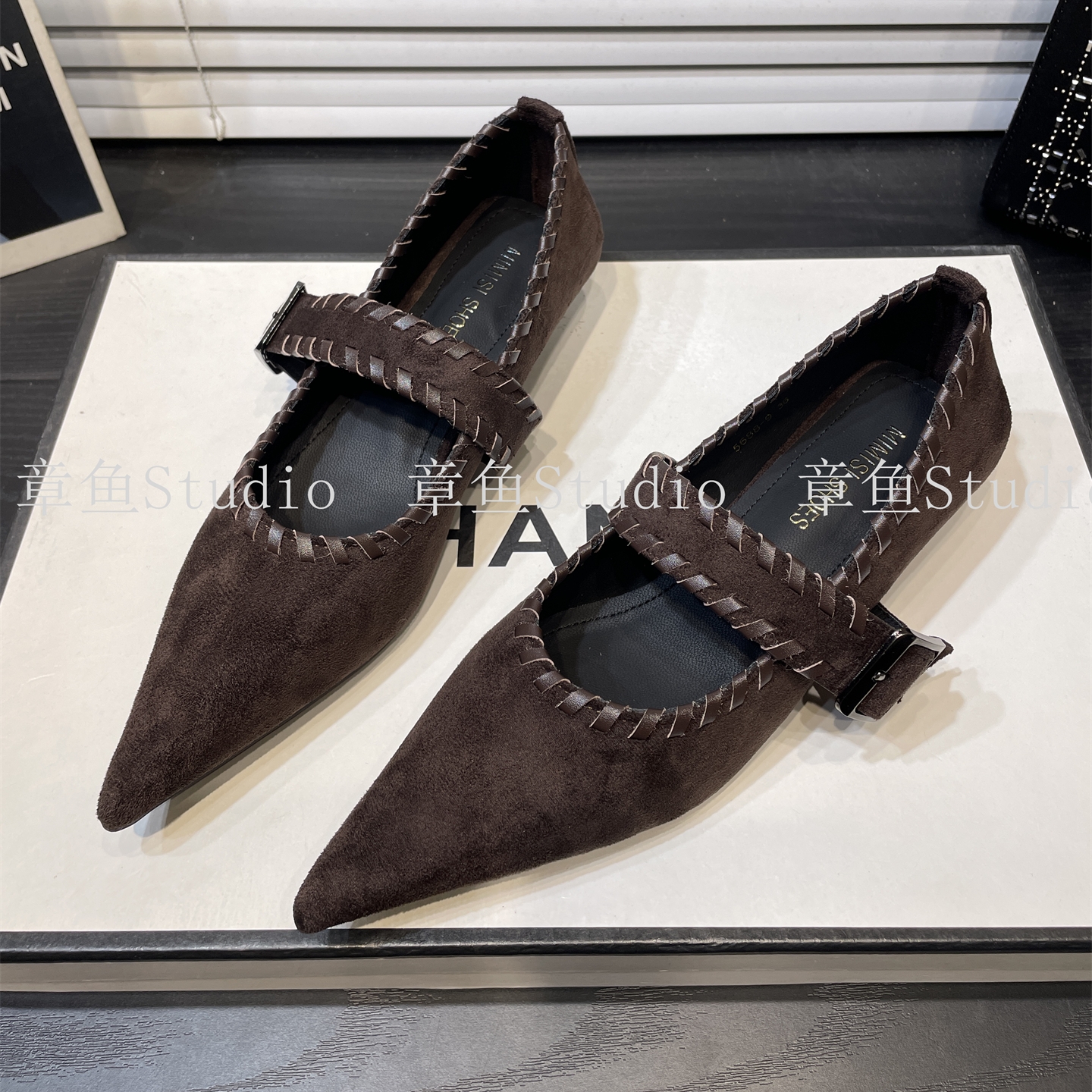 法式复古绒面粗跟玛丽珍女鞋