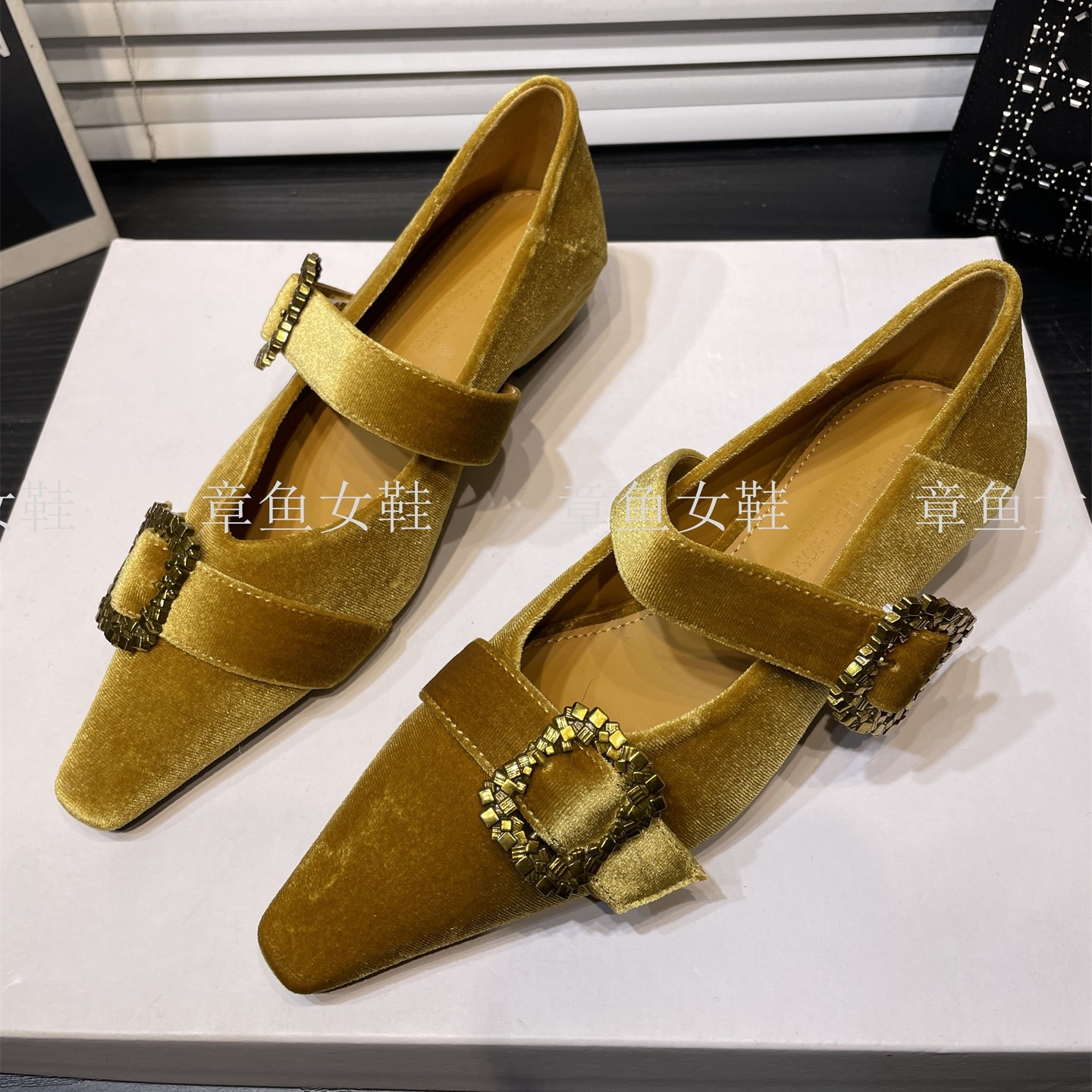 小个子内增高丝绒方扣浅口玛丽珍女鞋气质温柔配裙子通勤尖头单鞋,女鞋,玛丽珍鞋,淘宝优惠券,粉丝福利购,淘宝优惠卷