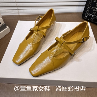 古典风度不累脚工作鞋气坡跟方头玛丽珍单鞋2026新款配裙子小皮鞋