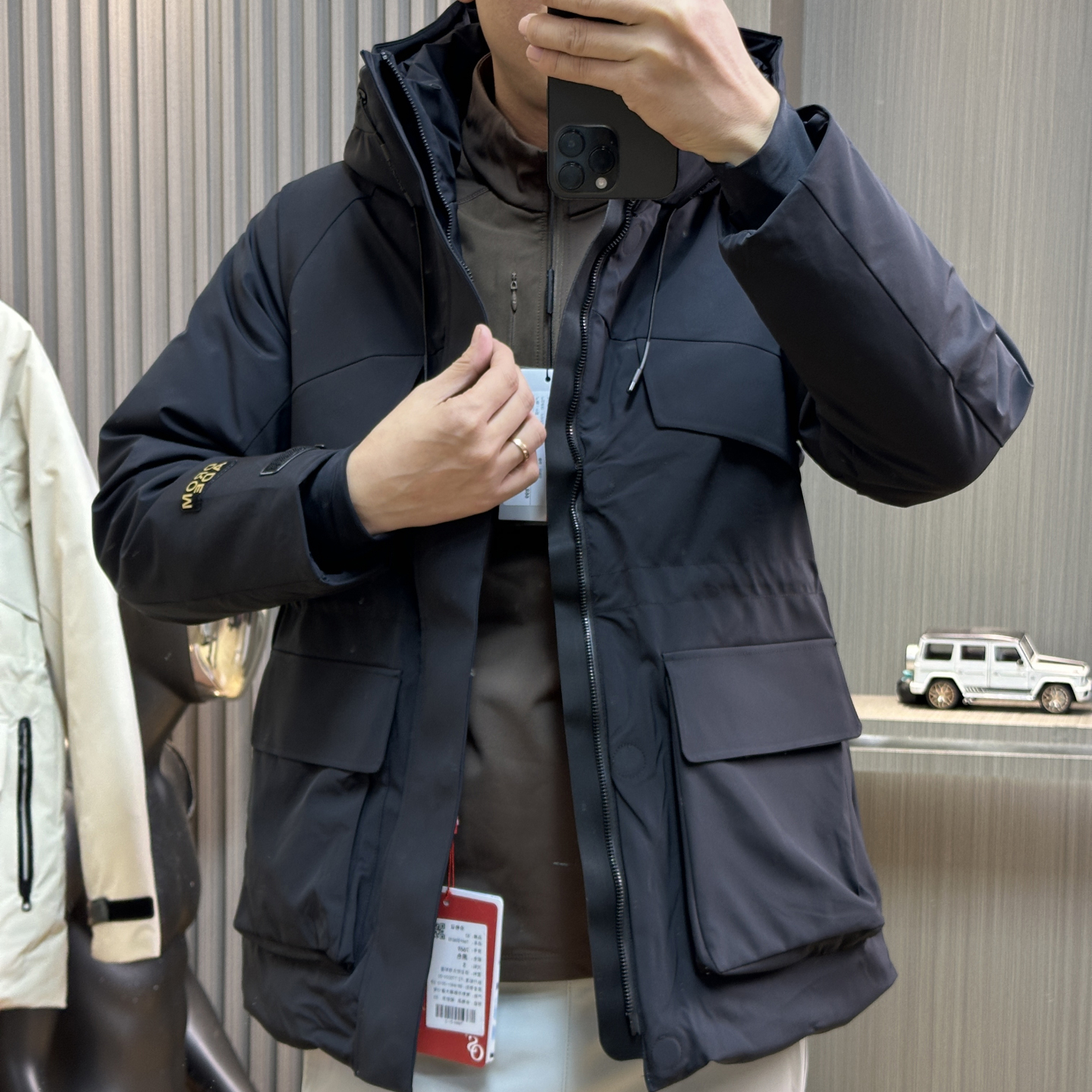 户外加厚连帽工装风羽绒服外套