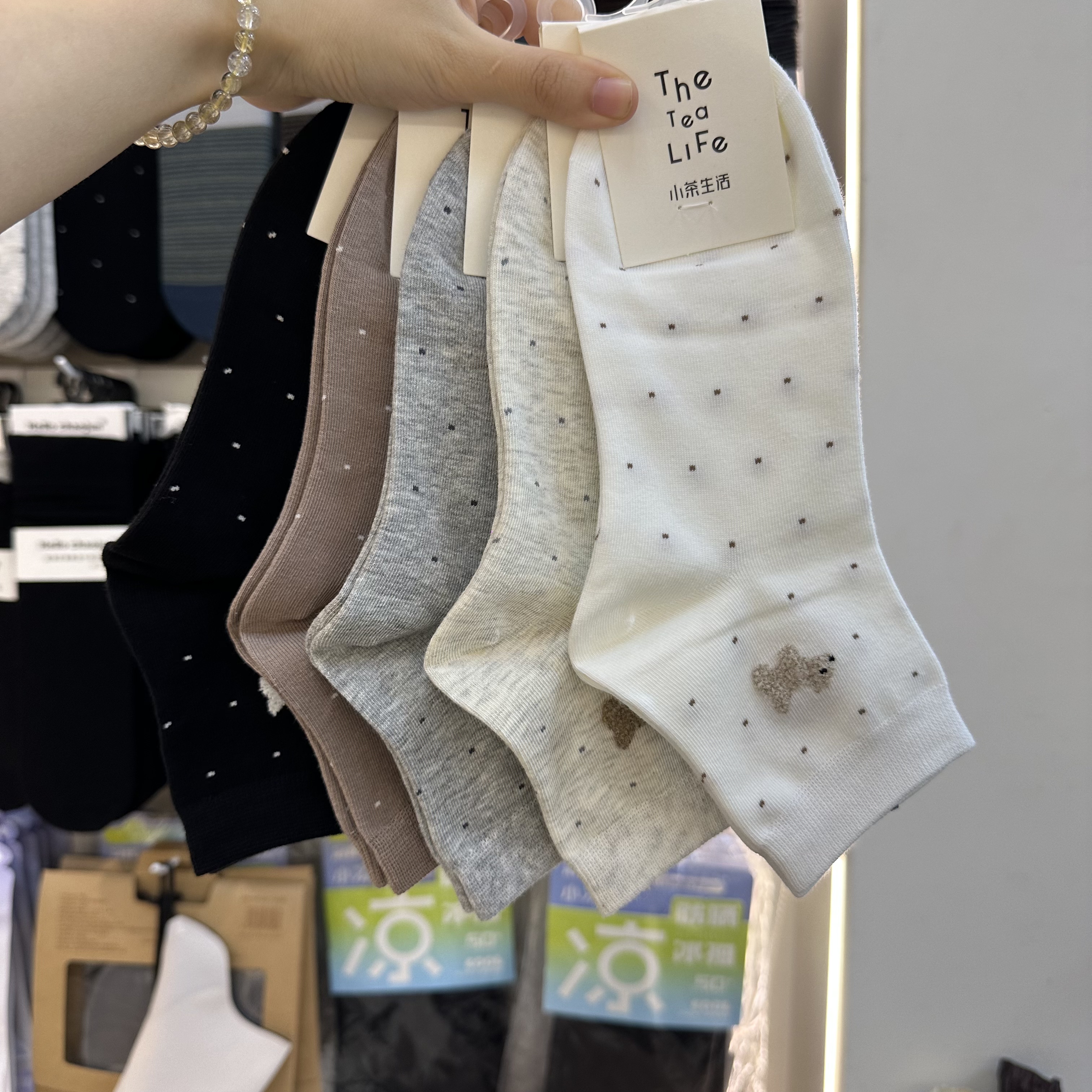 小茶生活秋款立体卡通熊头学院风女棉袜复古波点小狗精致中筒袜