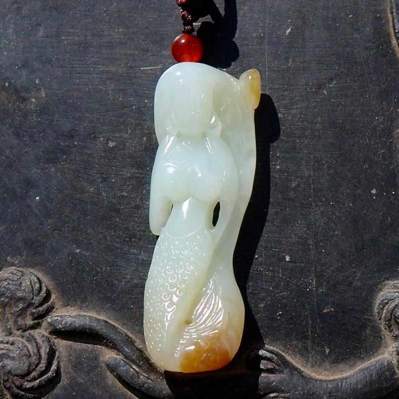 彩=云1225天然新疆和田玉羊脂玉籽料美人鱼吊坠挂件手工雕刻证书