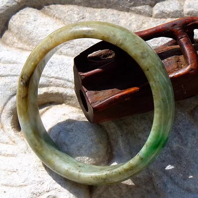 天然A货缅甸老坑翡翠玉手镯子