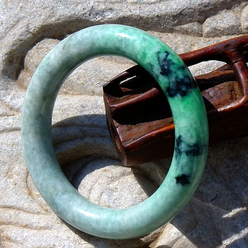 星=辰1732清代天然a货缅甸老坑正阳绿翡翠圆条玉手镯子证书复检55