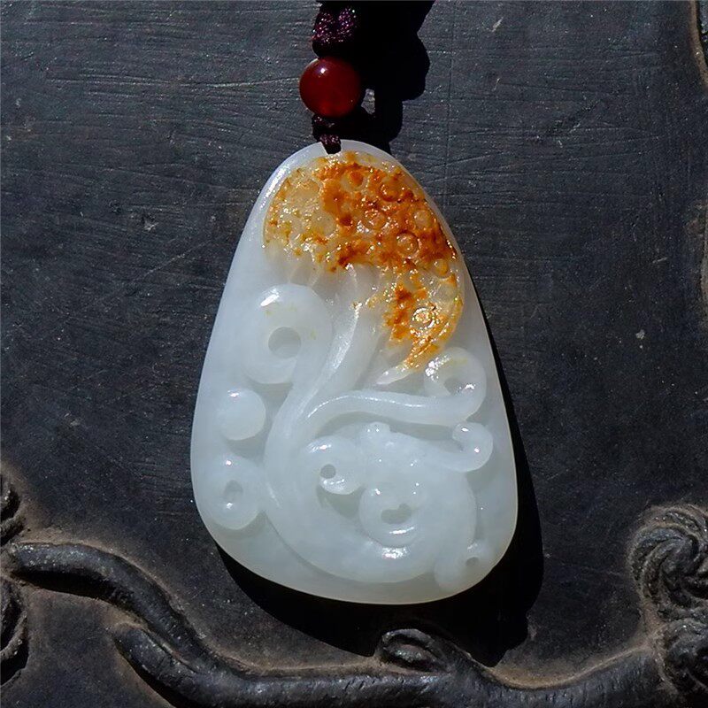 待=月0407天然新疆和田玉一级白羊脂玉籽料龙牌子吊坠挂件带证书