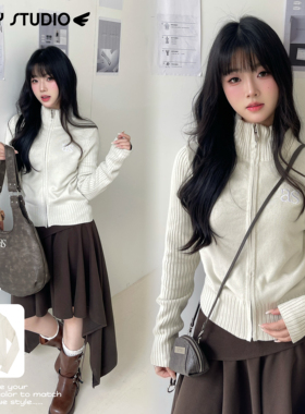 NEW 1/31｜ason韩系简约风as字母刺绣米白色立领修身拉链针织开衫