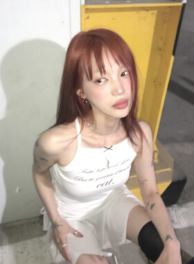 [REコンテナ] 韩版纯欲风蝴蝶结cat字母修身短款吊带背心女上衣