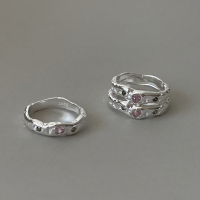 S925纯银女戒指小众设计轻奢粉色锆石闭口戒指不规则肌理食指指环