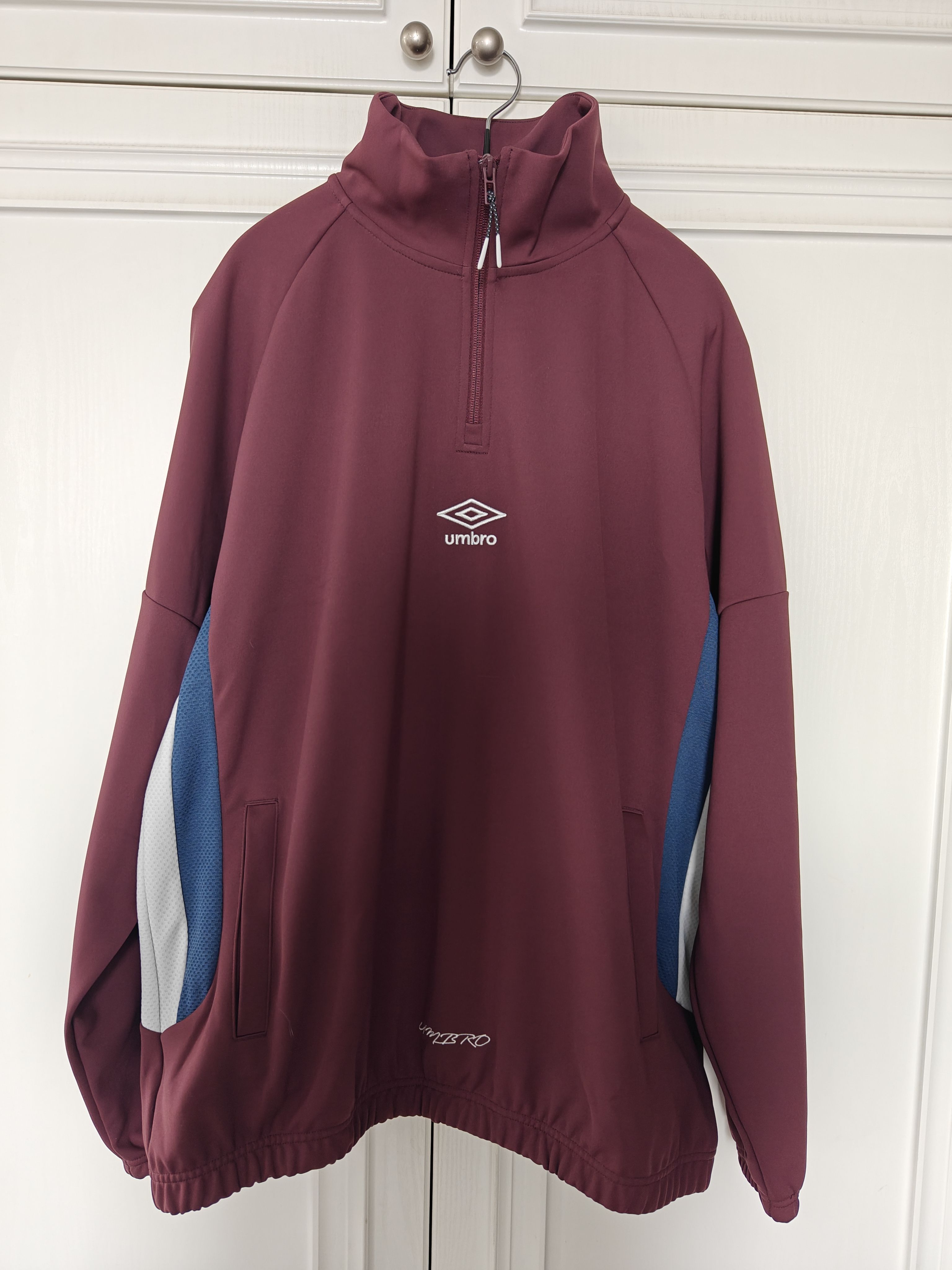 umbro茵宝FW24 The Third系列半拉链立领卫衣插肩休闲运动长袖