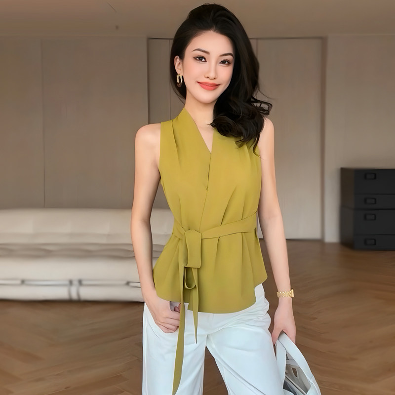 轻熟风修身收腰系带露肩无袖背心衬衫女纯色V领小衫时尚无袖上衣