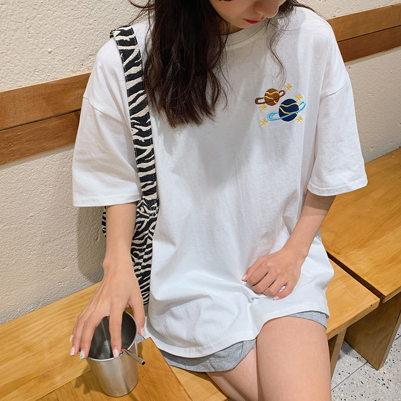 實拍短袖t恤女超火ins網紅刺繡中長款上衣