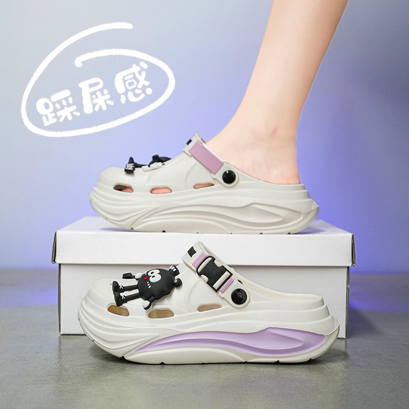 2025新款厚底可爱时尚洞洞鞋女款夏季外穿软底不累脚防滑沙滩拖鞋