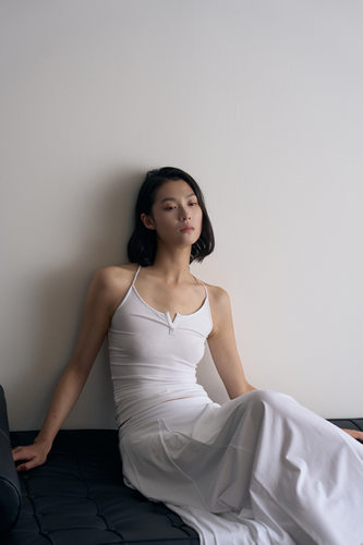 PIECE MIND针织V领吊带背心