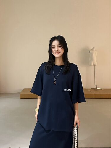 【LIMO】秋上新！极简慵懒糯糯空气层巨舒适宽松圆领短袖T恤5821