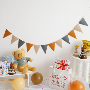 三角旗装饰毛毡彩旗生日派对拉花儿童房间挂饰布置幼儿园拉旗条幅