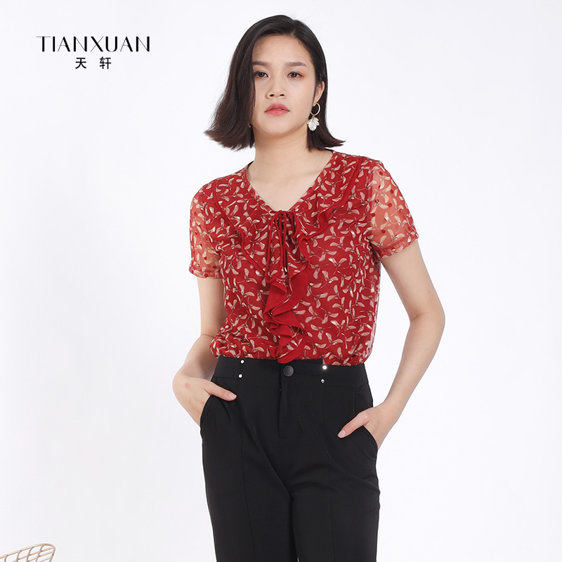 天轩植绒V领设计甜美风短袖衬衫