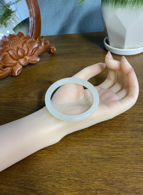 新疆直发正品和田玉蜂蜜水色手镯女款玉镯子天然玉石带证书