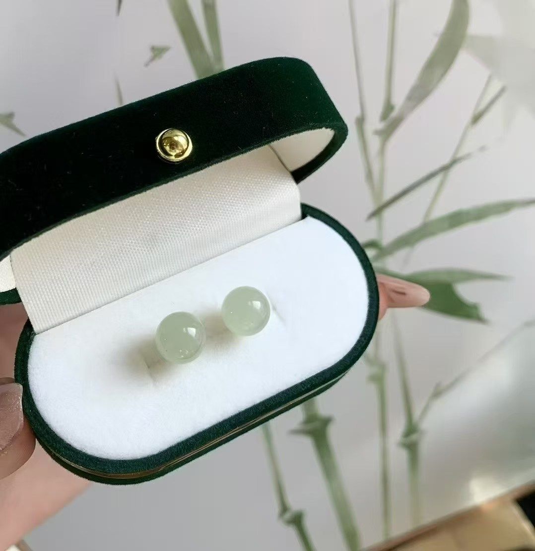 新疆直发正品和田玉晴水耳钉天然玉石18k金针耳环8mm耳饰带证书,珠宝/钻石/翡翠,耳饰,淘宝优惠券,粉丝福利购,淘宝优惠卷