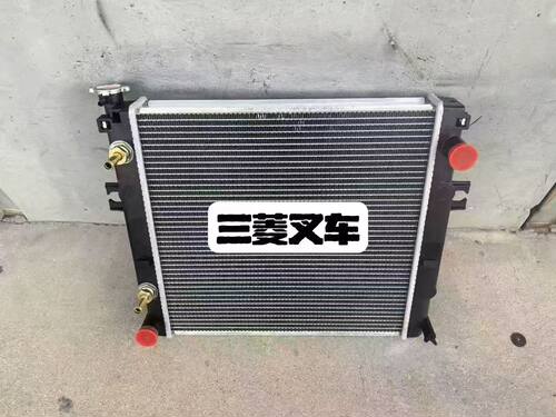 三菱叉车配件F18C F14E FD30NT水箱散热器尼桑L02水箱91E01-00010