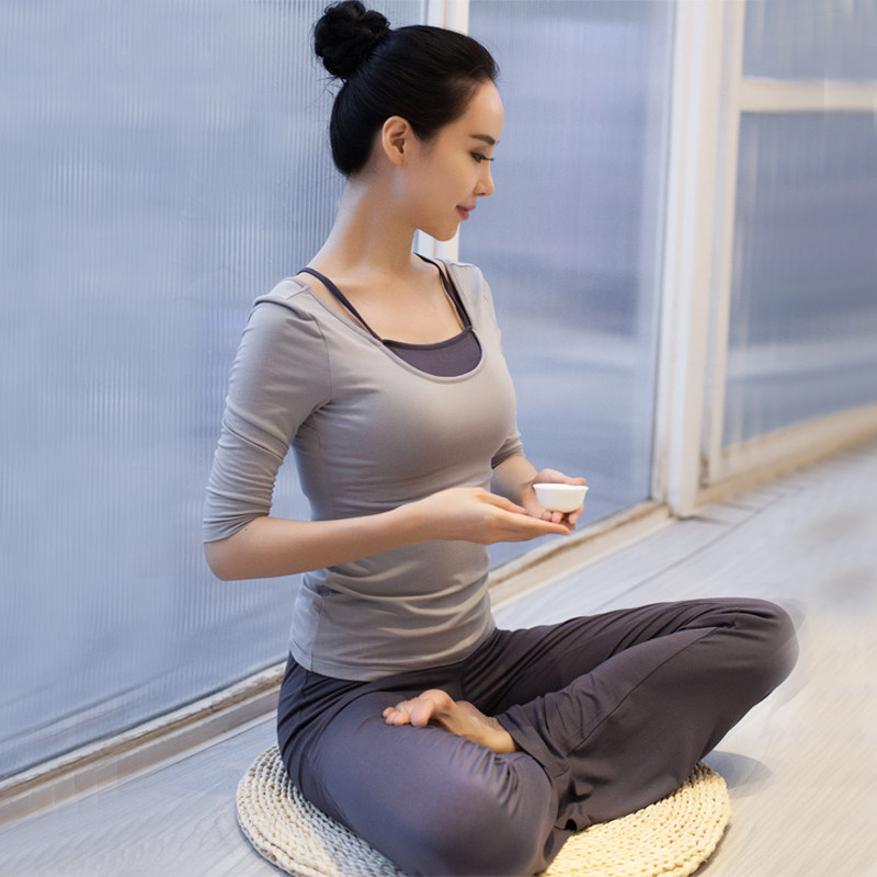 皮尔瑜伽服运动上衣女带胸垫2020新款初学者专业显瘦中袖瑜珈服