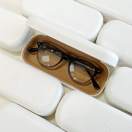 020eyes你的眼镜奶油方块白色简约眼镜盒白胖子云朵眼镜盒纯色